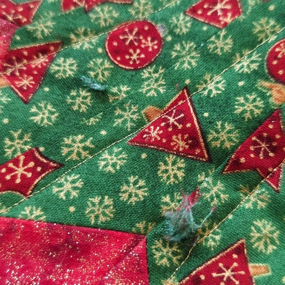 Handmade Quilt Gold Cream Glitter Traditional Christmas Tree Skirt Snowflake